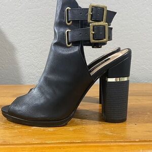 Black Peep-Toe Block Heel Sandals